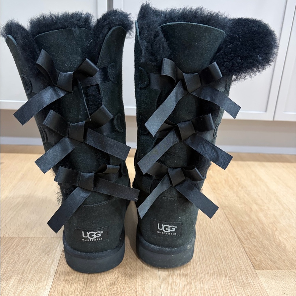 UGG Women's Black Bow Winter Boots